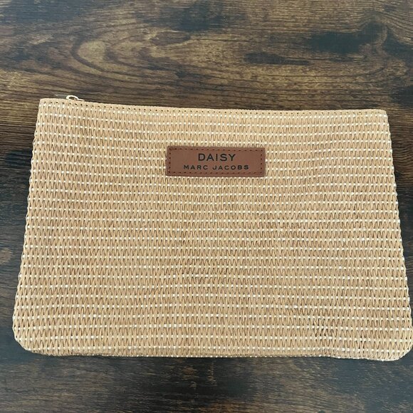 Marc Jacobs Handbags - NWOT Marc Jacobs Weaved Makeup Bag
